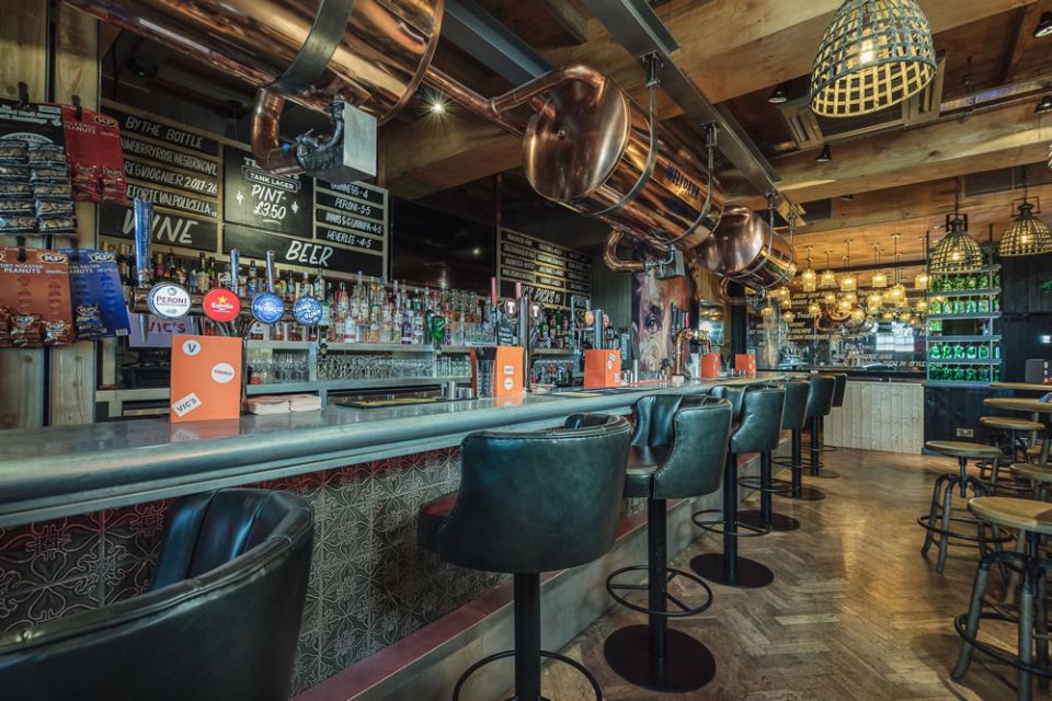 Blue Refrigeration Vic & The Vine, Prestwick Ayrshire Buzzworks Group