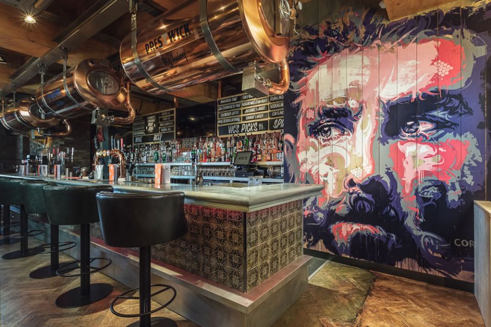 Blue Refrigeration Vic & The Vine, Prestwick Ayrshire Buzzworks Group