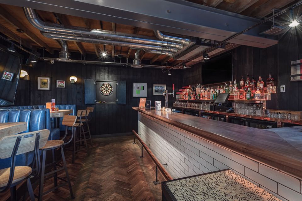 Blue Refrigeration Vic & The Vine, Prestwick Ayrshire Buzzworks Group